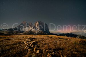 <span class="notranslate" translate="no">Herbstliche Polarlichter am Langkofel</span>