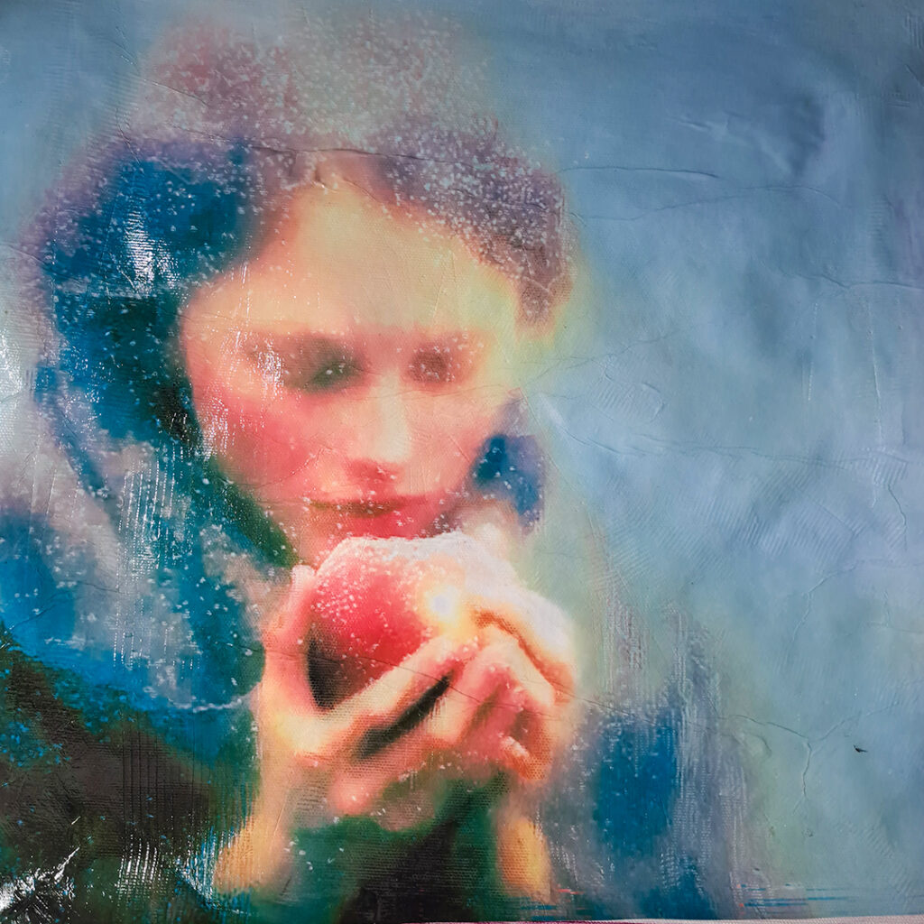 Ethereal Apple
